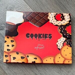 Hemp Infused Eyeshadow Palette - Vibrant Red and Brown Shades